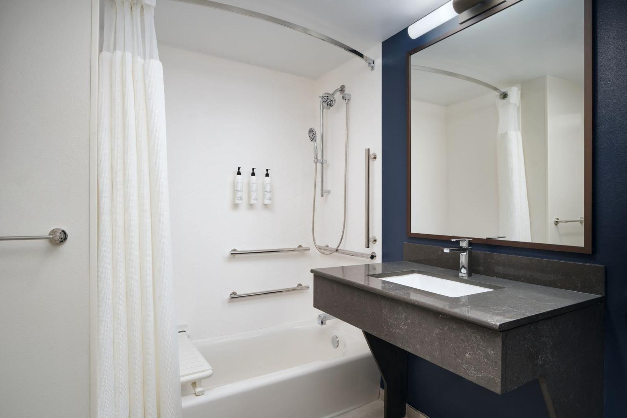 Fairfield Inn & Suites Auburn אופליקה מראה חיצוני תמונה